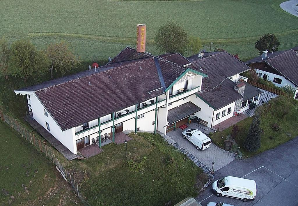 Chiemgau Hotel Viktoria Grabenstatt Exterior photo